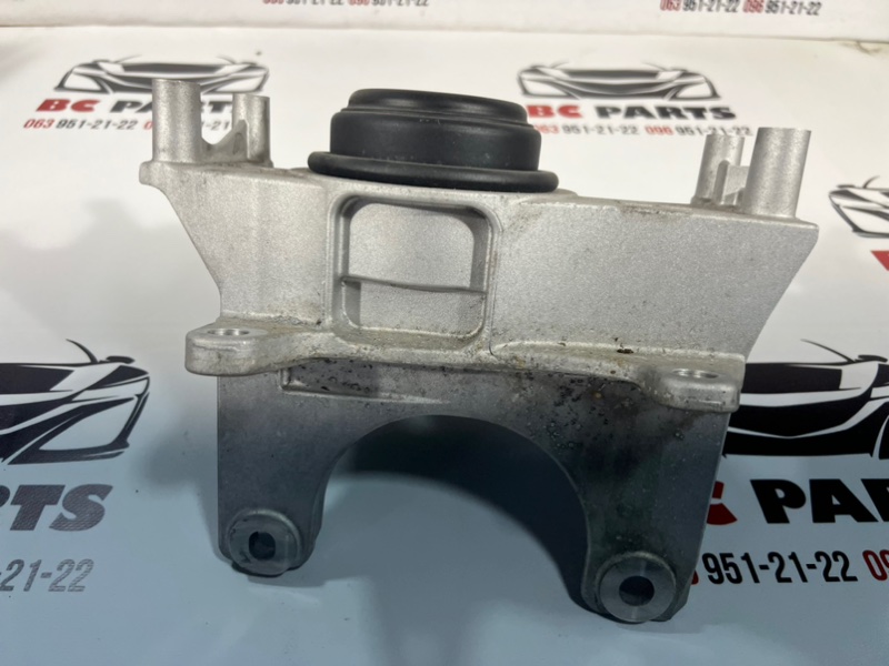 Подушка АКПП Rogue 2021 T33 2.5