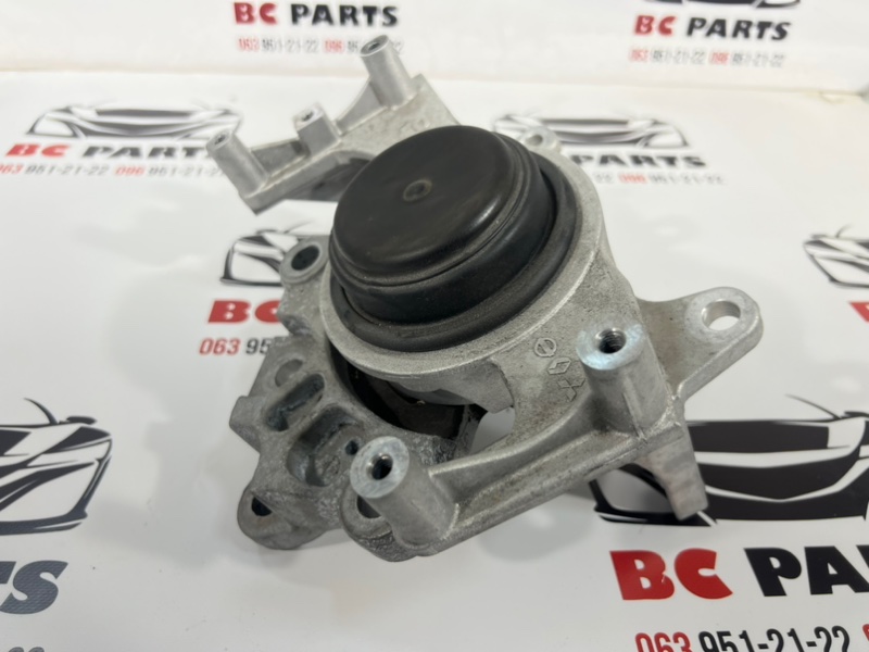 Подушка АКПП Nissan Rogue T33 2.5