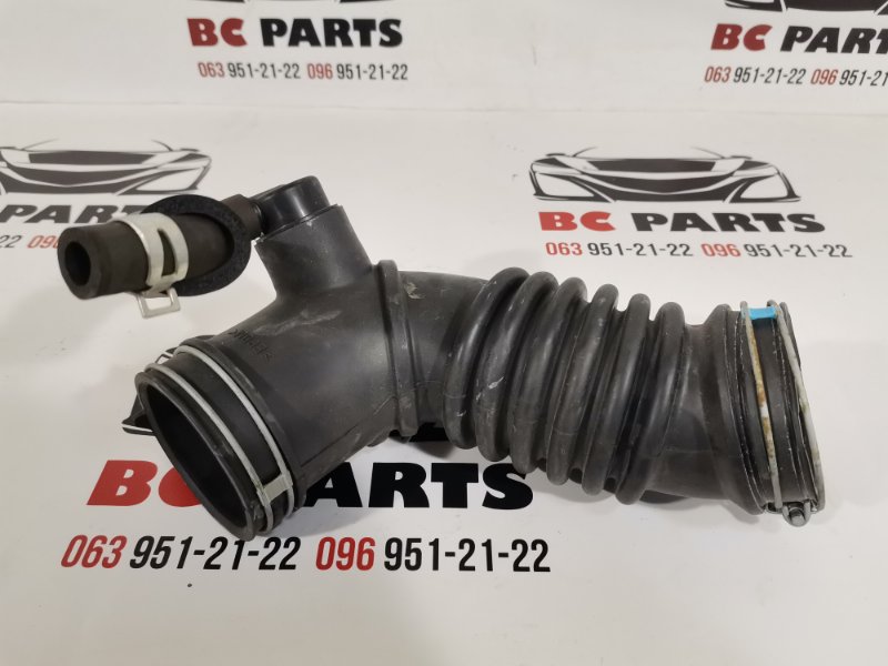 Патрубок воздушного фильтра mitsubishi ASX 2010-2023 2.0 1505A885 Б/У