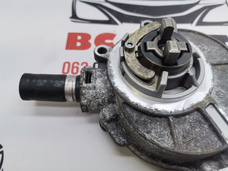 Вакуумный насос Audi Q7 4M 3.0