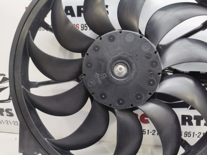 Диффузор радиатора ALTIMA 2012-2018 L33 2.5 Диффузор радиатора ALTIMA 2012-2018 L33 2.5