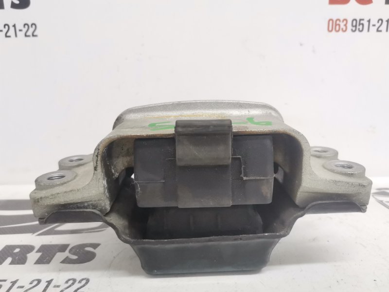 Подушка АКПП Volkswagen Passat B7 1.8