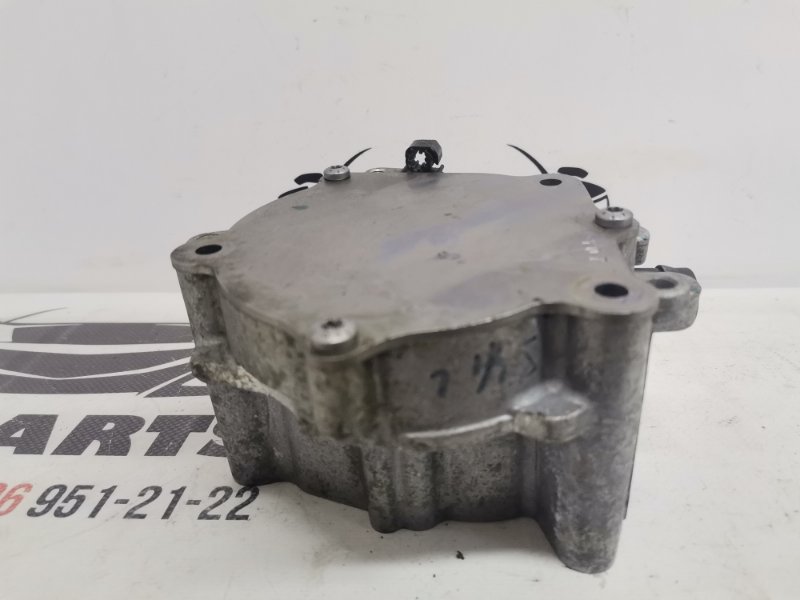 Вакуумный насос Passat 2011-2015 B7 1.8