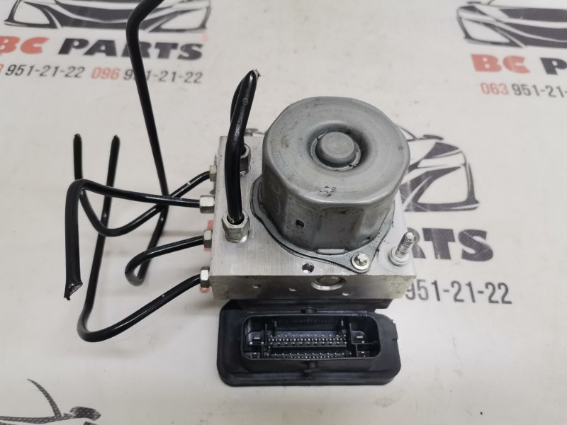Блок ABS Nissan Rogue T32 QR25 2.5