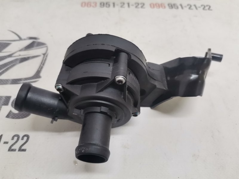 Помпа водяная (насос) охлаждения Audi Q3 2019-2023 83A 2.0 3QF121599C Б/У