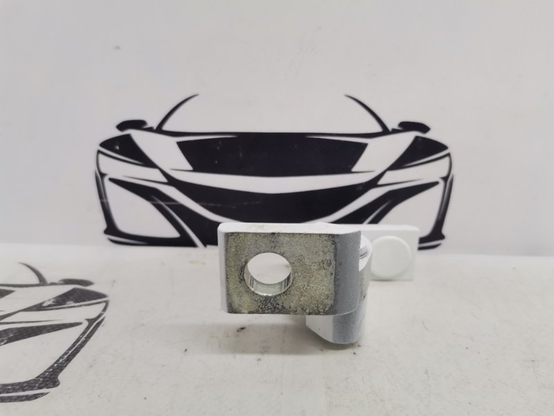 Петля двери Audi Q3 2019-2023 83A 2.0 8V0833404E Б/У