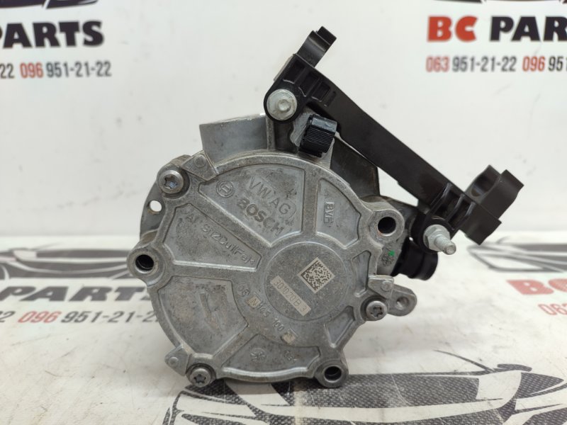 Вакуумный насос Audi Q5 2021 06N145100E Б/У