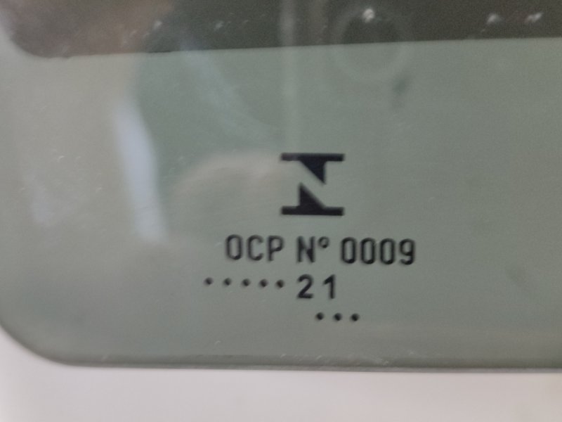 Стекло двери заднее правое Q5 2021