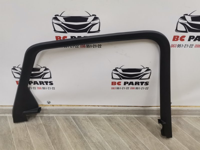 Накладка рамки двери задняя левая Audi Q5 2021 80A867671A Б/У