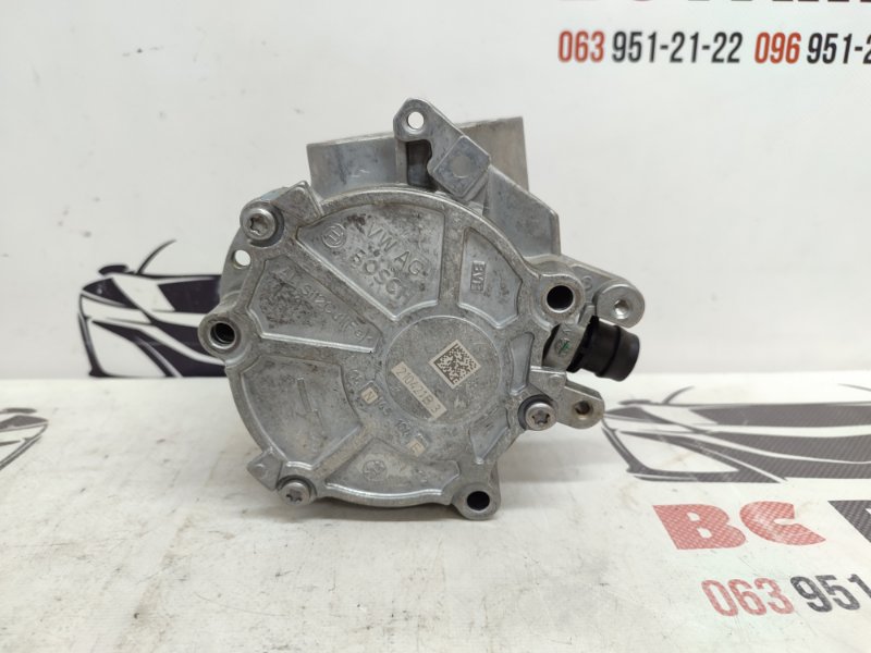 Вакуумный насос Audi Q5 2021 2.0 06N145100E Б/У