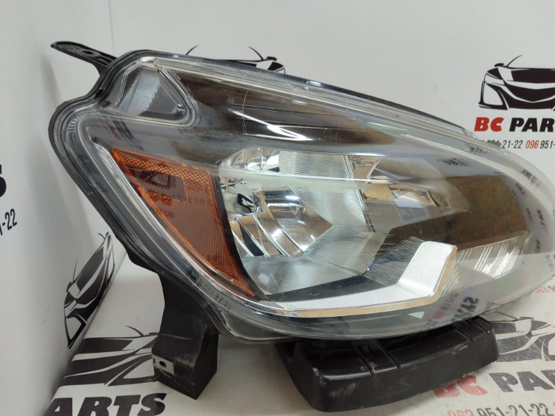 Фара галогеновая правая Sentra 2016-2019 B17 1.8