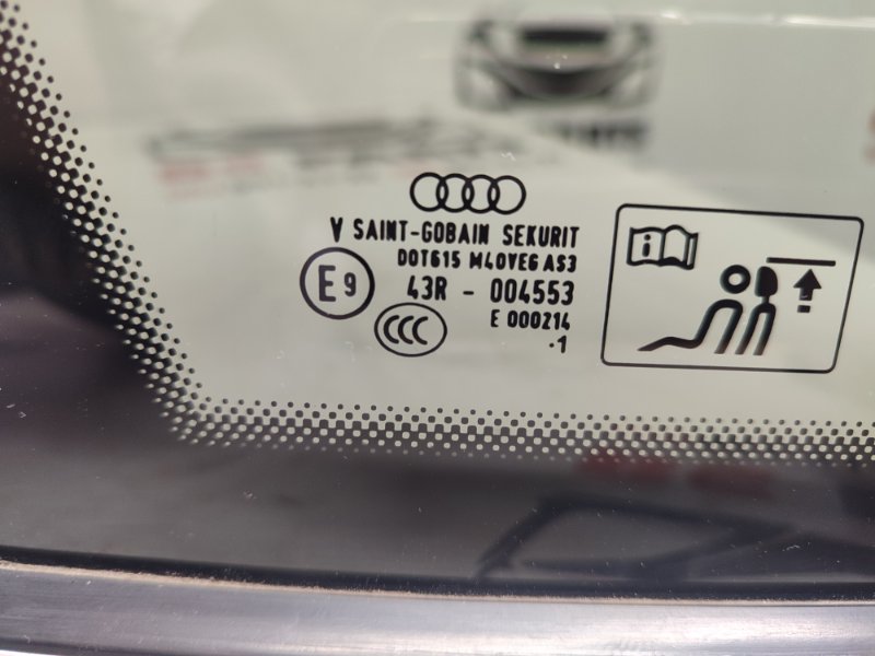 Форточка кузова задняя левая Audi Q5 2.0
