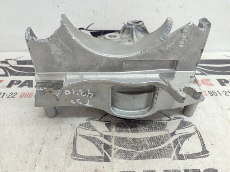 Подушка АКПП Rogue 2021 T33 2.5