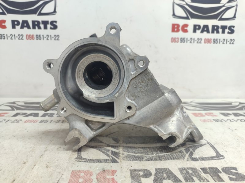 Корпус помпы Nissan Rogue 2021 T33 2.5 21013-6RA0A Б/У