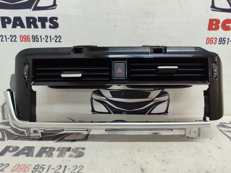 Воздуховод салона Nissan Rogue 2021 T33 2.5 687506RR0A Б/У