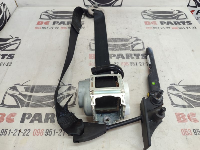 Ремень безопасности левый Nissan Rogue 2021 T33 2.5 868856rr8a Б/У
