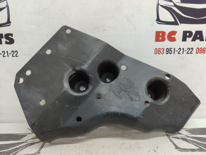 Защита задняя правая Nissan Rogue 2021 T33 2.5 745866RR0A Б/У