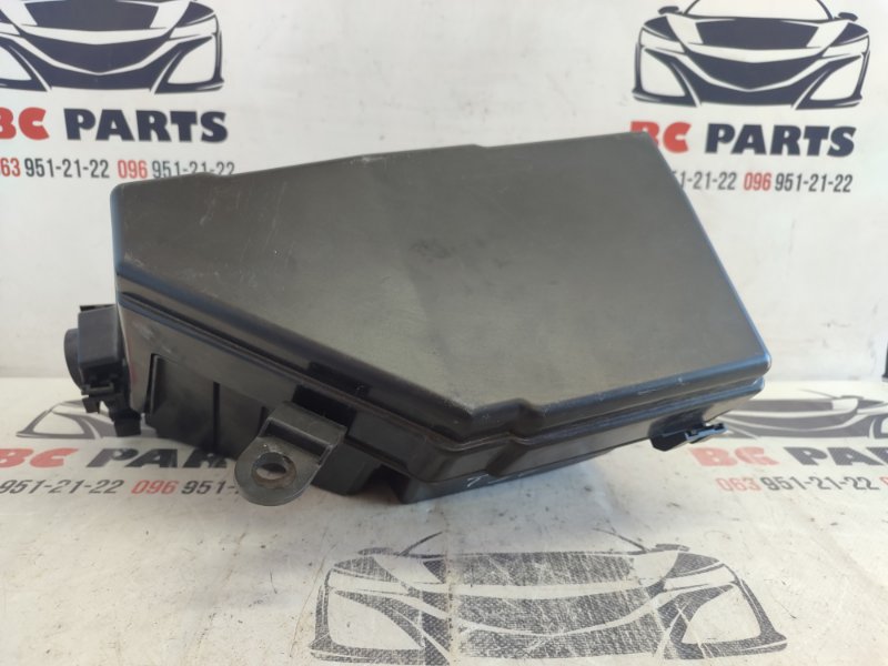 Корпус блока предохранителей Nissan Rogue 2021 T33 2.5 284B96RA0A Б/У