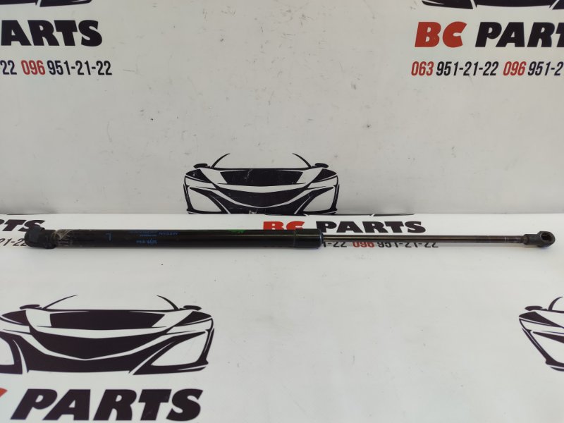 Амортизатор крышки багажника левый Nissan Rogue Sport 2017-2020 J11 MR 20 904516MA0A Б/У