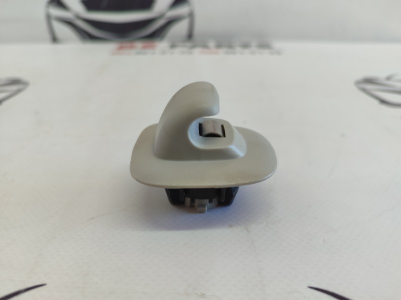 Крепление солнцезащитного козырька Rogue 2021 T33 2.5