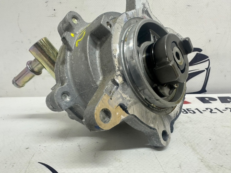 Вакуумный насос Nissan Rogue T33 1.5