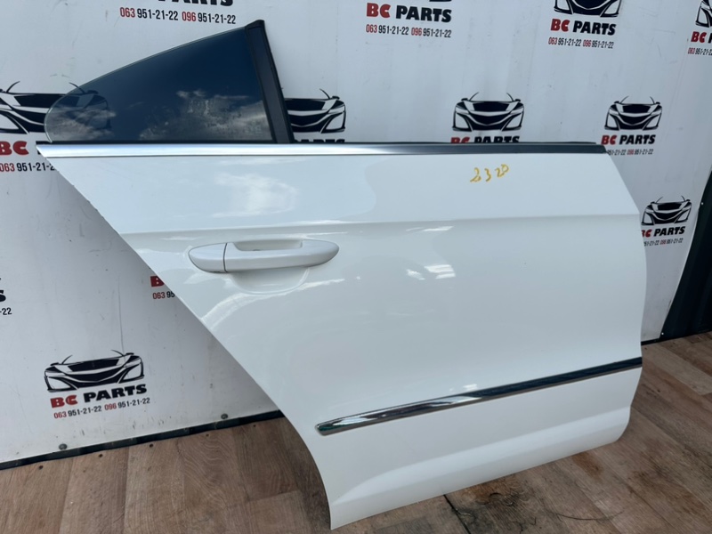 Дверь боковая задняя правая Passat CC 2008-2016