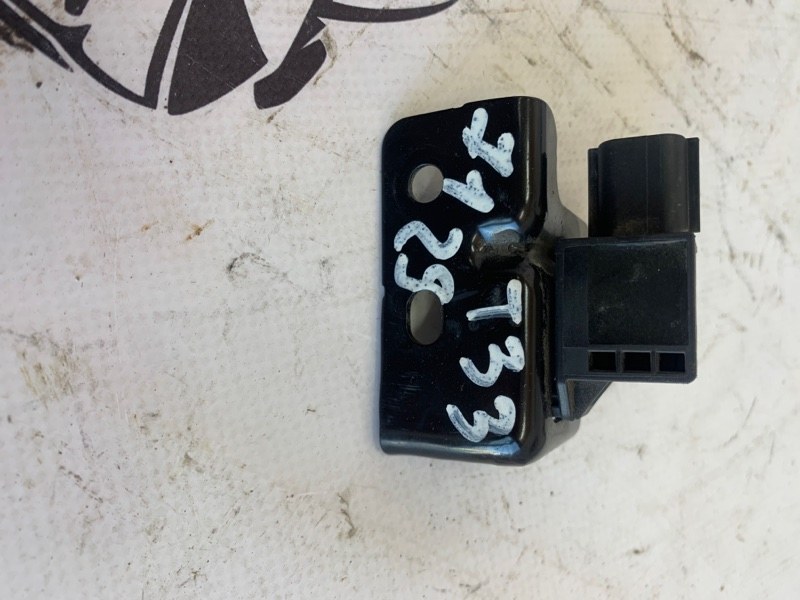 Датчик удара Nissan Rogue 2021 T33 2.5 985815NN0A Б/У