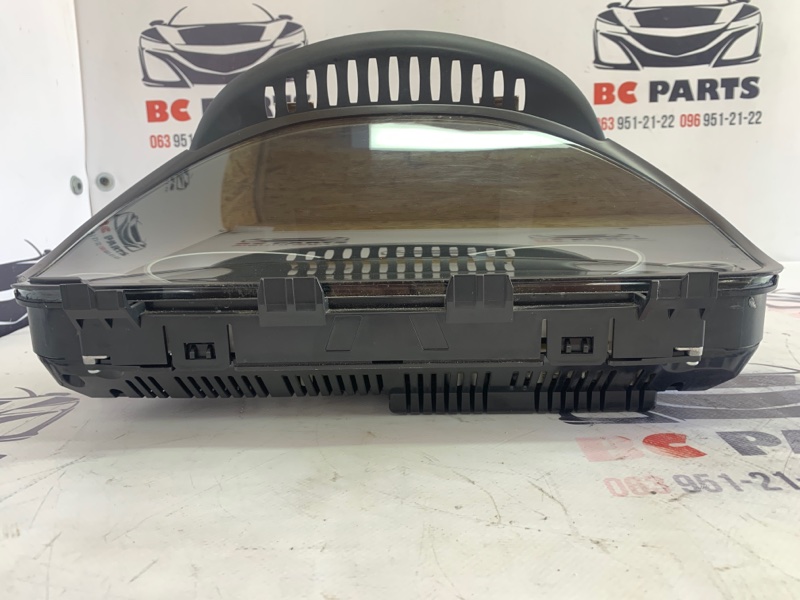 Панель приборов Bmw 7 F02 4.4 Панель приборов Bmw 7 F02 4.4