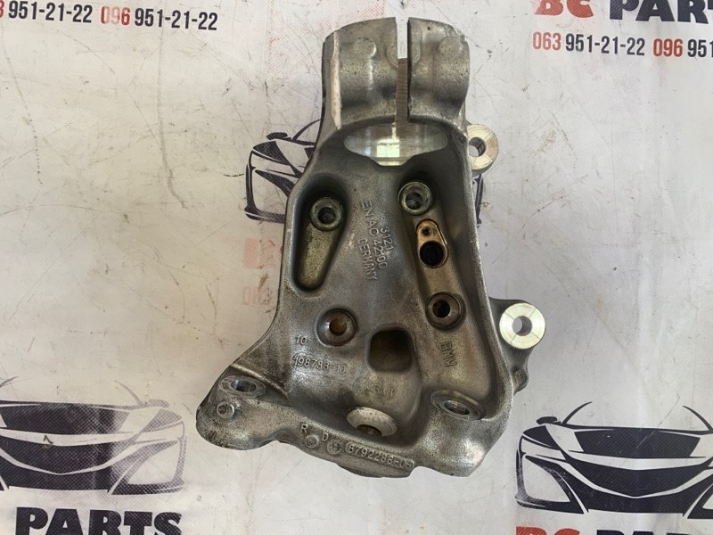 Кулак поворотный передний правый 3 2012-2019 F30 2.0