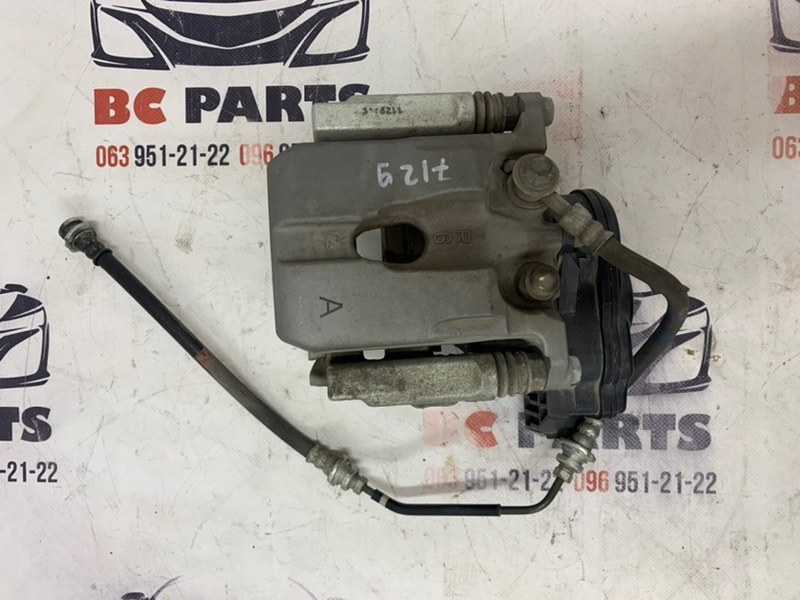 Запчасть суппорт тормозной задний правый Nissan Rogue 2021 T33 2.5 D40006RA0A Б/У Суппорт тормозной задний правый Nissan Rogue 2021 T33 2.5 D40006RA0A Б/У