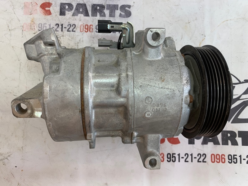 Компрессор кондиционера Nissan Rogue T33 2.5