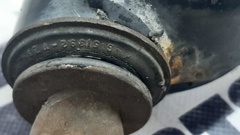 Рычаг подвески нижний передний правый Acura Tlx