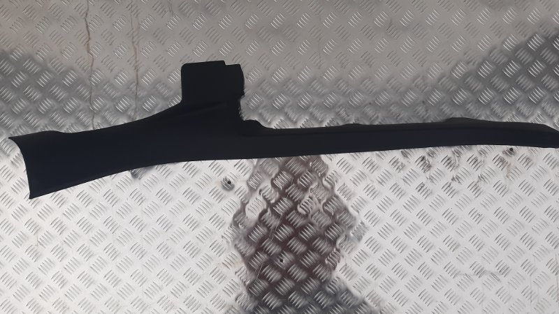 Накладка центральной стойки задняя левая Audi Q5 2017 2.0 80A867767A Б/У