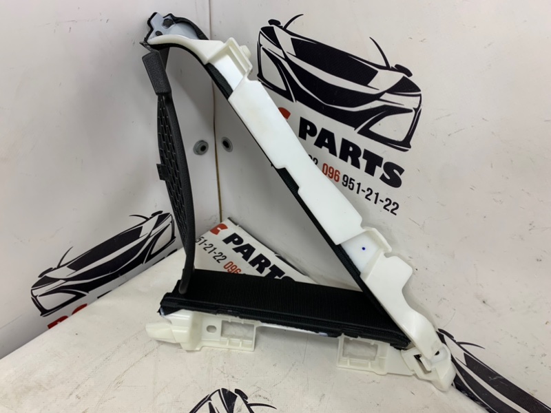 Накладка стойки задняя левая A5 2019 2.0