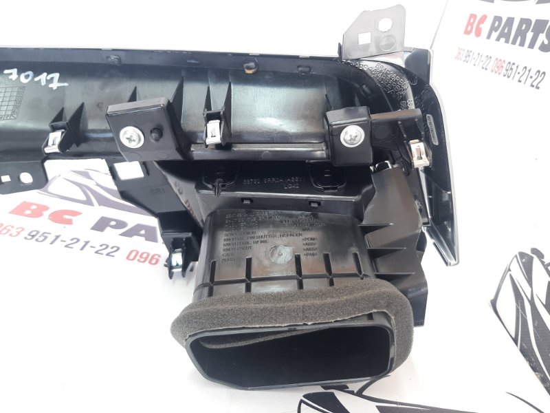 Накладка торпедо Nissan Rogue T33 2.5