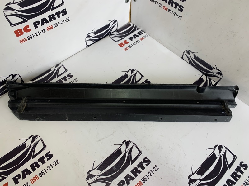 Дефлектор радиатора передний Nissan Rogue 2021 T33 2.5 215796RA0A Б/У