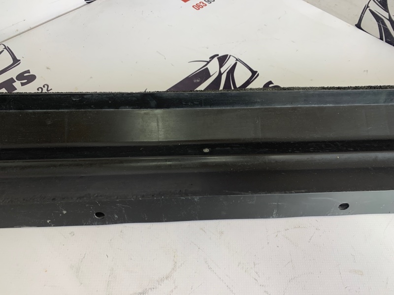 Дефлектор радиатора передний Nissan Rogue T33 2.5