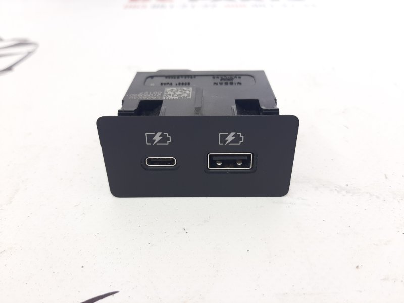 USB разъем Nissan Rogue 2021 T33 2.5 253316UA0 Б/У