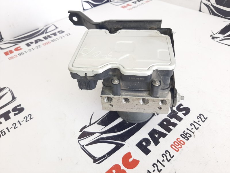 Блок ABS Nissan Rogue 2021 T33 2.5 47660-6RR7E Б/У