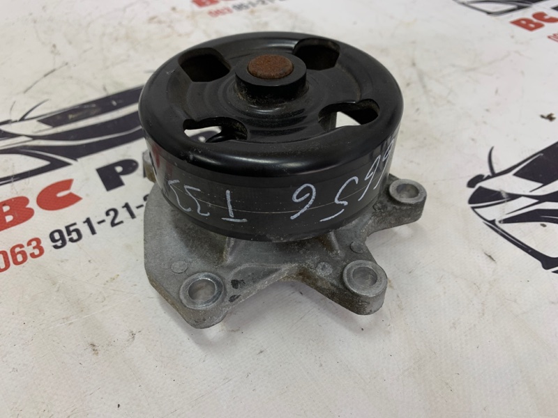 Помпа водяная (насос) охлаждения Nissan Rogue T33 2.5 Помпа водяная (насос) охлаждения Nissan Rogue T33 2.5