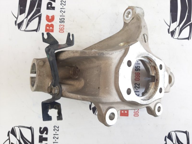 Цапфа передняя левая Nissan Rogue 2021 T33 2.5 40015-6RR0A Б/У