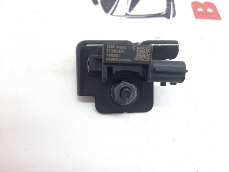 Датчик удара Nissan Rogue 2021 T33 2.5 985816RR0A Б/У