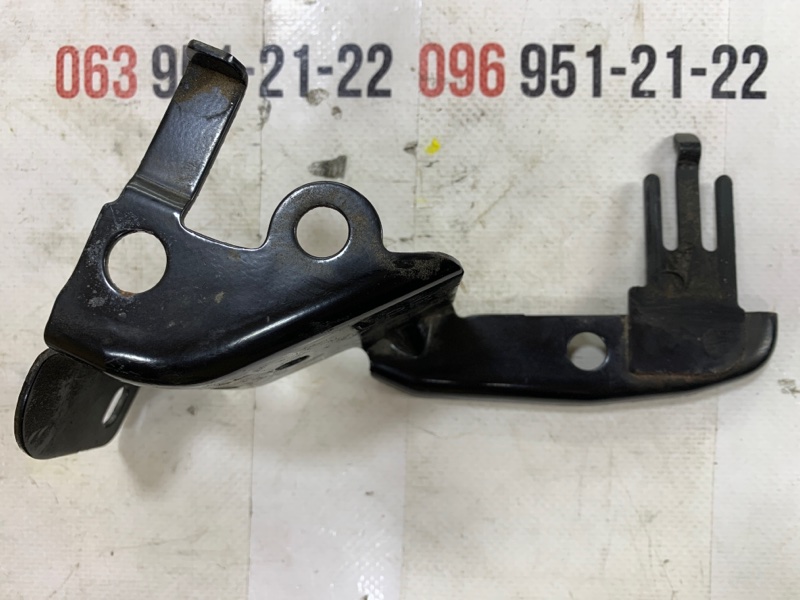 Кронштейн Nissan Rogue 2021 T33 2.5 14953-6RA0A Б/У