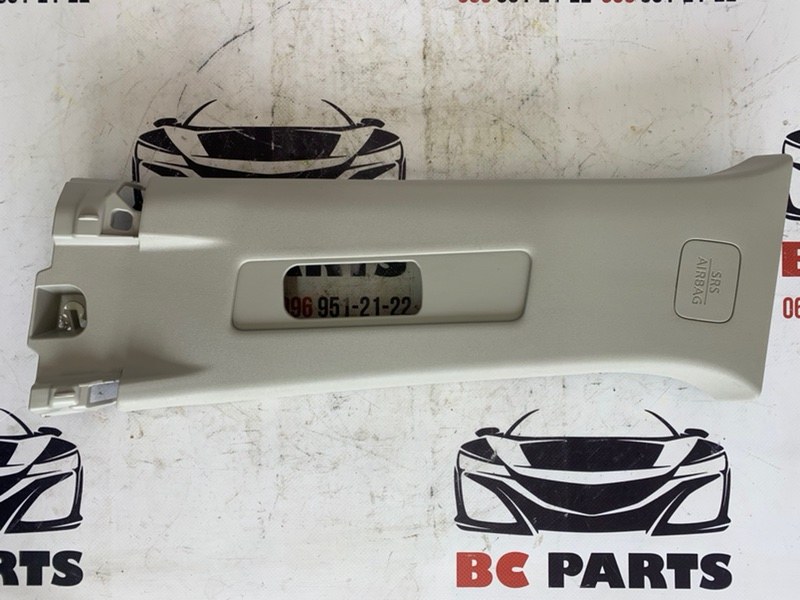 Накладка центральной стойки левая Nissan Rogue 2021 T33 2.5 769146RR0A Б/У