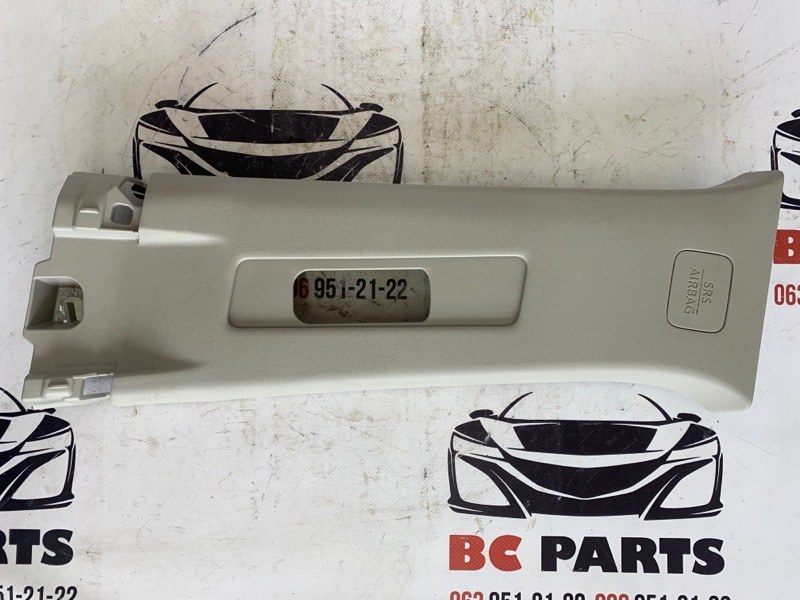 Накладка центральной стойки левая Nissan Rogue 2021 T33 2.5 769146RR0A Б/У