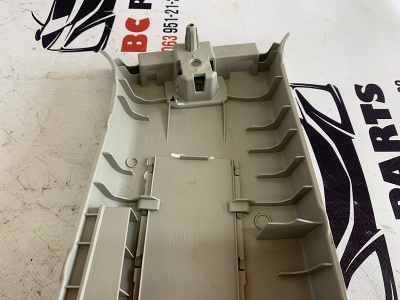 Накладка центральной стойки левая Rogue 2021 T33 2.5