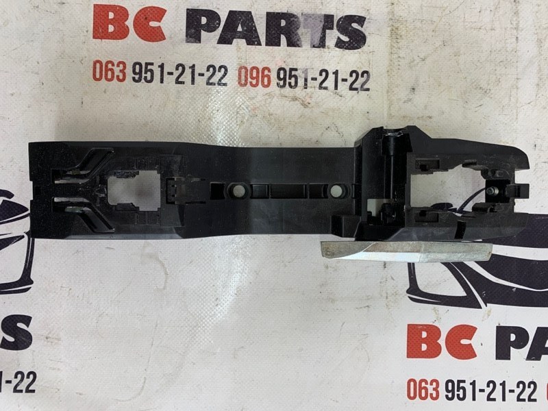Кронштейн ручки двери передний правый Nissan Rogue 2021 T33 2.5 806106RR0A Б/У