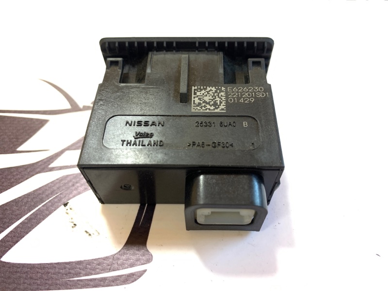 USB разъем задний Rogue 2023 T33 1.5