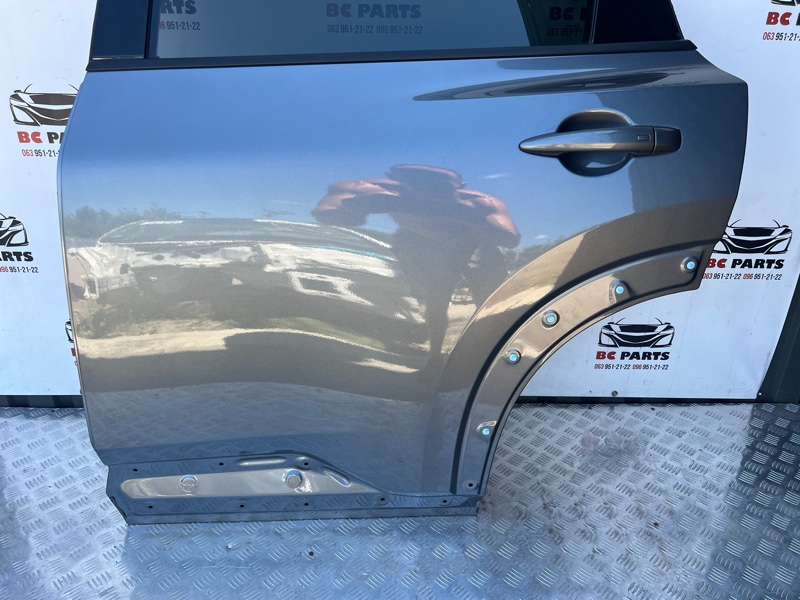 Дверь боковая задняя левая Rogue 2021 T33 2.5