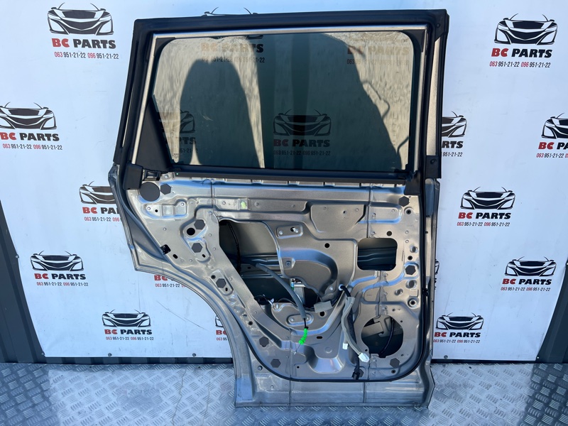Дверь боковая задняя левая Rogue 2021 T33 2.5